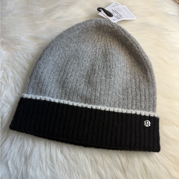 Lululemon Alpaca Wool Blend Beanie Hat ESGY BLK HETM One Size New